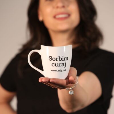 Cană albă „Sorbim curaj”